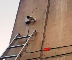 В 16 дворах Орджоникидзевского района завершена установка систем видеонаблюдения